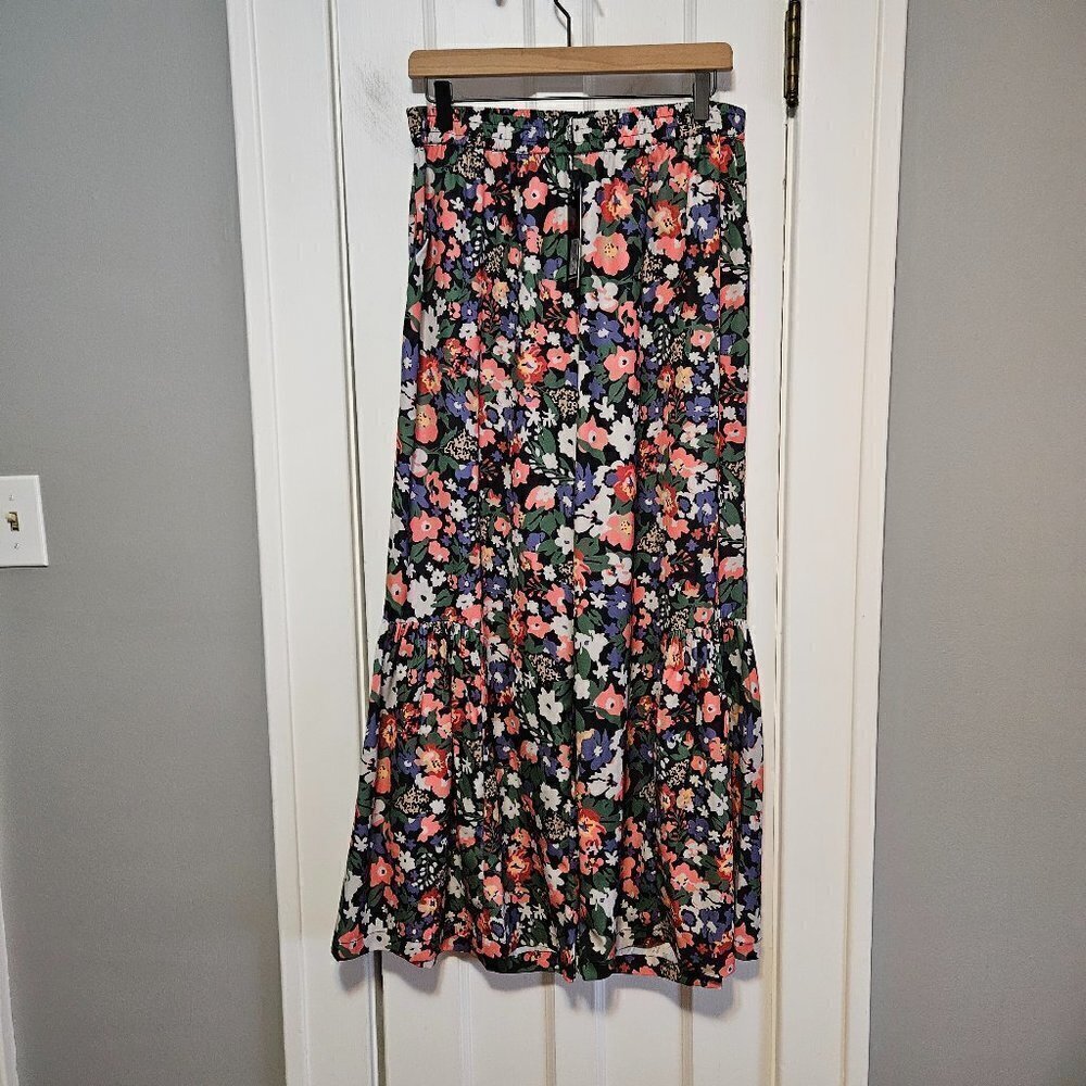 NWT Tolani Floral Half Tier Palazzo Pants